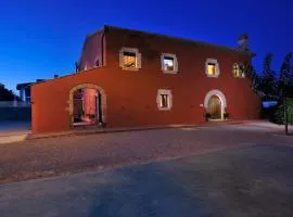 Masia Casa Roja