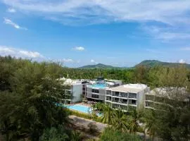 Radisson Blu Resort, Phuket Mai Khao Beach