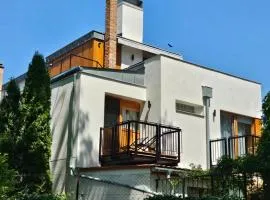 Platán Villa - Platán Tata
