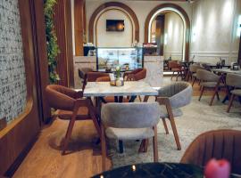 Momentum Hotel Baku, отель в Баку