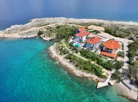 Villas Punta Silo - luxury apartments with pool