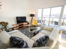 401 - High-End Condo - Incredible View and Pool
