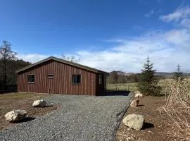 Azalea Lodge 2 with Wood Burning Hot Tub
