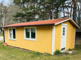 Small Gotland cottage at a low price next to Tofta Strand: Visby şehrinde bir otel