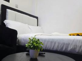 ML STUDIO with Rooftop, Free wifi, Free Parking, Hotel in Nakuru