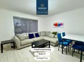 FERRY HOUSE - 4 Bed House, Great for Contractors, Fully Equipped, Private Parking, Easy Ring Road Access by SUNRISE SHORT LETS DUNDEE