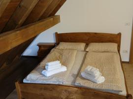 Stanza Cuori Malga Ciauta, hotell i Villanova