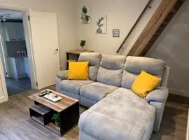 Large Private Suite Sleeps 5 Near Hospital Ideal for Families & Workers