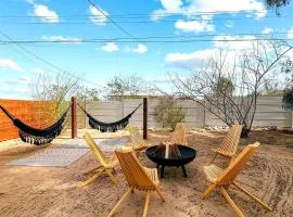 Joshua Tree 4BR with Hot Tub by Colby and Conrad