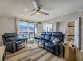 22 Mile Marker! Indoor/Outdoor Pools, Hot Tub! New