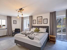 Moselquartier "Reben Apartment" bis 4 Personen moderne Küche` Boxspringbett` Terrasse, hotel i Piesport