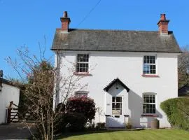 3 Bed in Lymington oc-nfl73