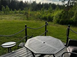 Villa Sauna & Outdoor Spa, 20 min from Helsinki Airport, viešbutis mieste Tūsula