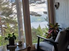 Romantic Off-Grid Cabin with Fjord & Mountain Views
