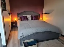 L'Aparte Suite Romantique avec Spa et Douche XXL