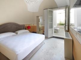 Galatina Suites - Palazzo Scalfo Roof Garden, hotel a Galatina