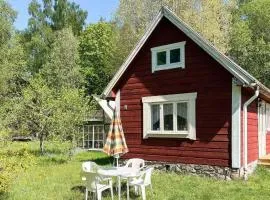 4 person holiday home in MARIANNELUND
