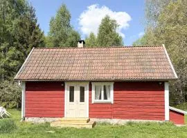 4 person holiday home in MARIANNELUND