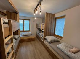 Hikers Paradise Hostel High Tatras, Hotel in Železničná Stanica Štrba