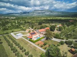 House Mellifera, khách sạn ở Razvođe