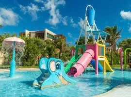Dom Pedro Laguna Beach Resort Hotel & Golf