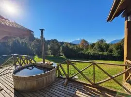 Casa Ensenada vista volcán Osorno y jardín amplio