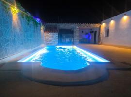 베니카를로에 위치한 호텔 Chaletpiscina