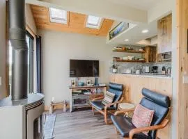 Lakeview Meadow Retreat