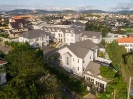 Navy Hotel Da Lat