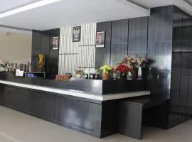 Hotel Buana Lipu