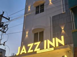 Jazz Inn, hotel u gradu Tiruvallūr