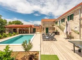 Villa Zvonimir ZadarVillas