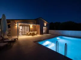 Kastro Hill Villas - Private pool villas close to Lefkada