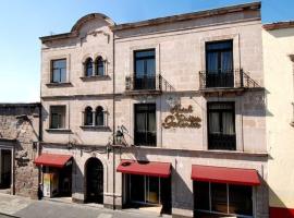 Hotel & Suites Galeria, hotel in Morelia