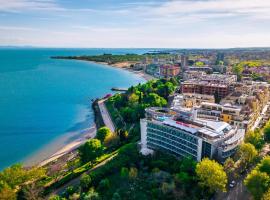 Hotel Marina Palace, Affiliated by Meliá, Adults Only 16 plus، فندق في نيسيبار