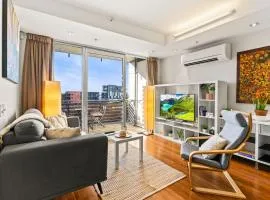 Adelaide East End Escape, 2BR, Balcony and Parking