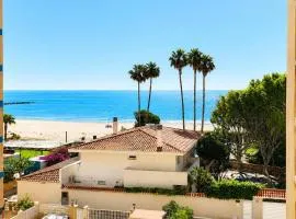 Nice Apartment In El Puig With Harbor View