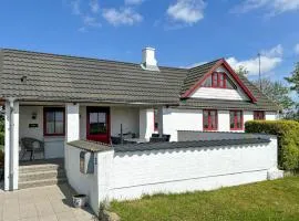 Beautiful Home In Thisted With House Sea View
