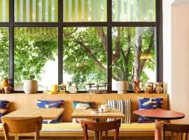 greet hotel Marseille Parc Chanot Velodrome by Accor