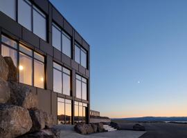 Black Sand Hotel, hótel í Ölfusi