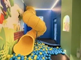 Pop & Fun Provins avec toboggan et cinema room