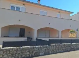 Holiday House Snjezana