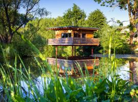 Tiny House über dem Pferdeteich mit Kamin, Fasssauna & großer Terrasse - für Kurzentschlossene, viešbutis 