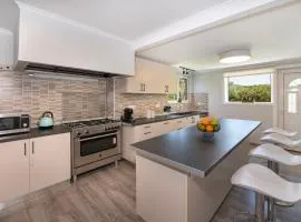 Oasis Villa -Private pool &BBQ- 8'from sandy Beach