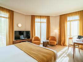 Hôtel Lepoussin, хотел в Кан