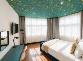 The Carlton Heights by The HIve WA1