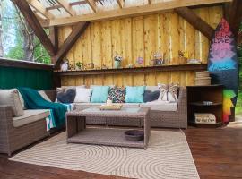 Miami Jungle Glamping, Hotel in Korjuse