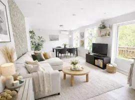 Luxury & Central Your Stylish Stay in Arendal!