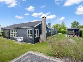 Holiday Home Nantje - 300m from the sea by Interhome