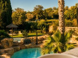 The Red Farm Relais & Spa, готель у місті Iklin
